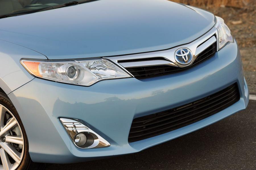  Toyota Camry Hybrid 2013 года  (фото 4 из 45)